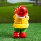 Садовая фигура "Гном с белкой" 24х14см - Фото 3