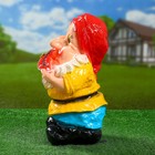 Садовая фигура "Гном с арбузом" 35х22см - Фото 2