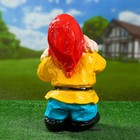 Садовая фигура "Гном с арбузом" 35х22см - Фото 3