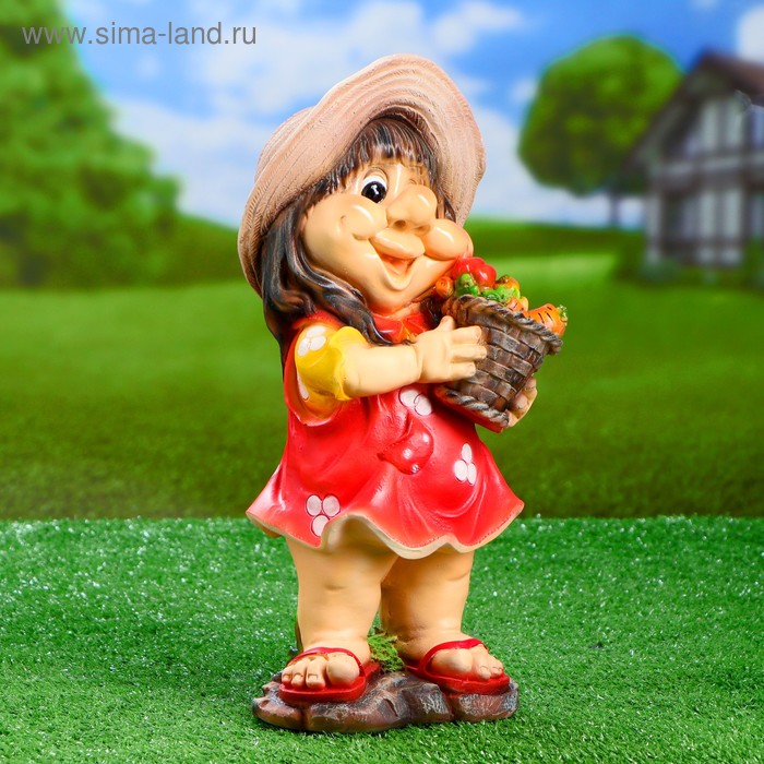 Садовая фигура "Девочка с морковкой"  18х15х40см - Фото 1