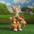 Садовая фигура "Заяцы прыгуны" 37см рыжие - Фото 1
