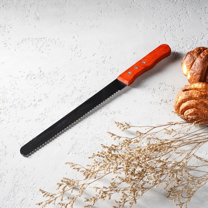 Нож для бисквита крупные зубцы, длина лезвия 25 см, деревянная ручка, толщина лезвия 1 мм - фото 1886459968