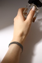 Браслет со стразами «Сияй» три ряда, цвет тёмно-зелёный в серебре, 18 см - Фото 4