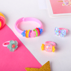 Набор детский «Выбражулька» 4 предмета: браслет, 3 кольца, ассорти, форма МИКС, цвет МИКС - Фото 5