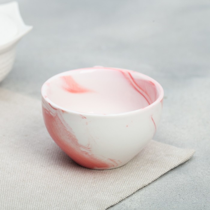 Подарочный набор керамический «Мечтай»: кружка 120 мл, блюдце, цвет розовый - фото 1885003056