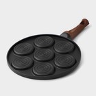 Сковорода-оладница Доляна «Смайлы», d=26 см, ручка soft-touch, литой алюминий, чёрная - Фото 3
