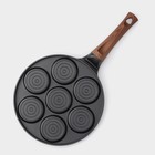 Сковорода-оладница Доляна «Смайлы», d=26 см, ручка soft-touch, литой алюминий, чёрная - Фото 4