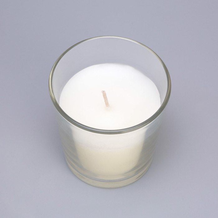 Свеча в гладком стакане ароматизированная "Белая лилия", 8,5 см - фото 1902705737