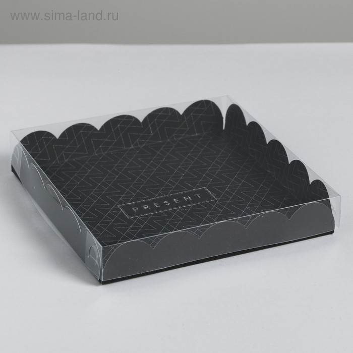 Коробка для печенья, кондитерская упаковка с PVC крышкой, Present, 18 х 18 х 3 см