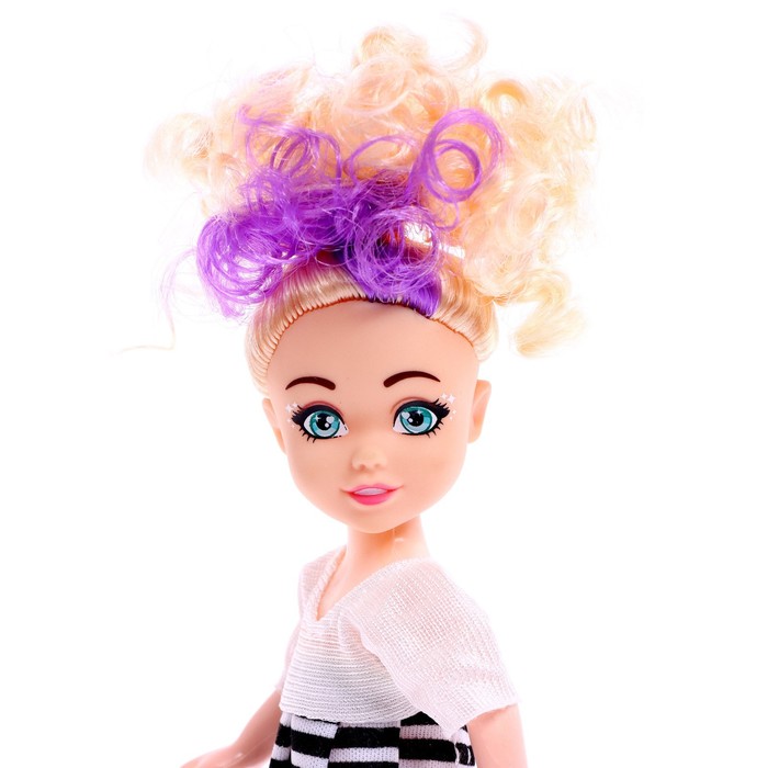 Набор «Модный образ» кукла с косметикой, МИКС 46811