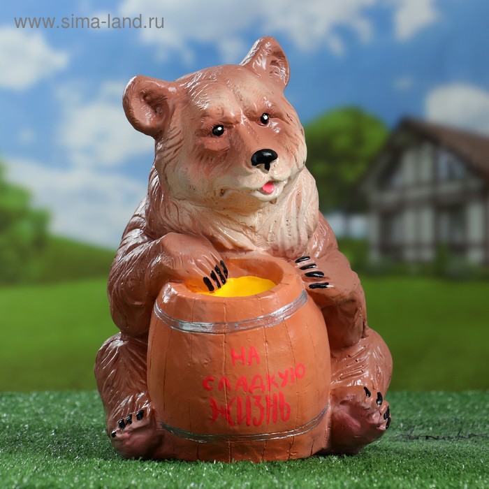 Садовая фигура "Медведь с бочонком" коричневый 27х24х28см - Фото 1