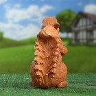Садовая фигура "Белка с шишками" 24х14х19см - Фото 6