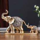 Сувенир полистоун "Слон со слонёнком с барельефом на попоне - стадо слонов" 24х8,5х36 см - фото 2066035
