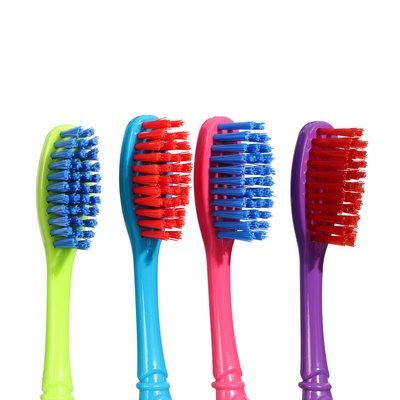 Набор зубных щеток 4 шт.