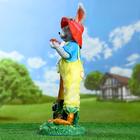 Садовая фигура "Заяц фермер" 23х18х51см - Фото 3