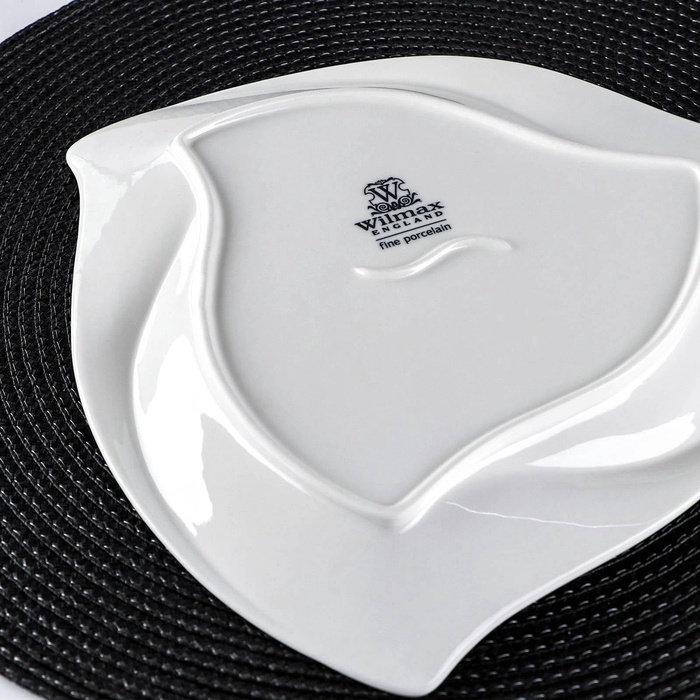 Тарелка треугольная Wilmax Ariela, d=25.5 см, фарфор, белая - фото 117477381