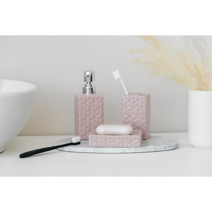 Набор аксессуаров для ванной комнаты Доляна «Звёзды», 4 предмета (дозатор 300 мл, мыльница, 2 стакана), цвет розовый - фото 1905643839