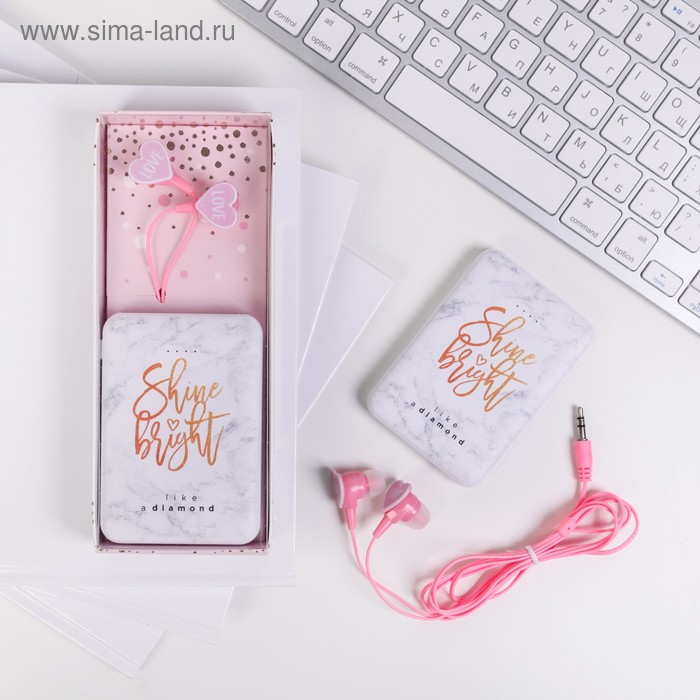 Набор наушники вакуумные и внешний аккумулятор 5000 mAh, Love - Фото 1