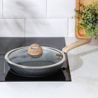 Сковорода кованая Huochu, d=24 см, стеклянная крышка, пластиковая ручка, индукция, антипригарное покрытие, цвет серый - Фото 6
