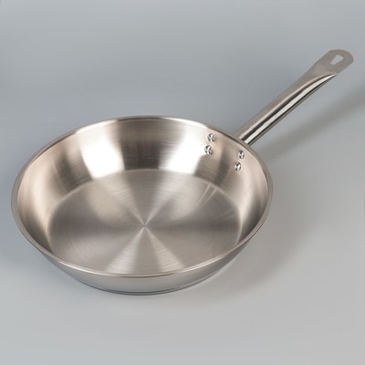 Сковорода «Общепит», d=28 см, толщина корпуса 0,6 мм, дно 3,5 мм, с теплораспределительным слоем, индукция