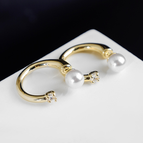 Серьги с жемчугом «Лассо» полукруг, цвет белый в золоте  (артикул 4929821)  большой выбор товаров оптом и в розницу по низким ценам с доставкой