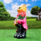 Садовая фигура "Кот большой с тюльпанами" малиновый 40см - Фото 2