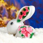 Фигура "Зайка с цветами" серая 20х20х10см - Фото 4
