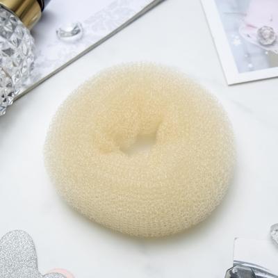 Валик - резинка для создания пучка, 4×7 см, бежевый