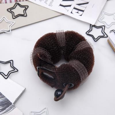 Валик с креплением и резинкой для создания пучка, 4×18 см, коричневый