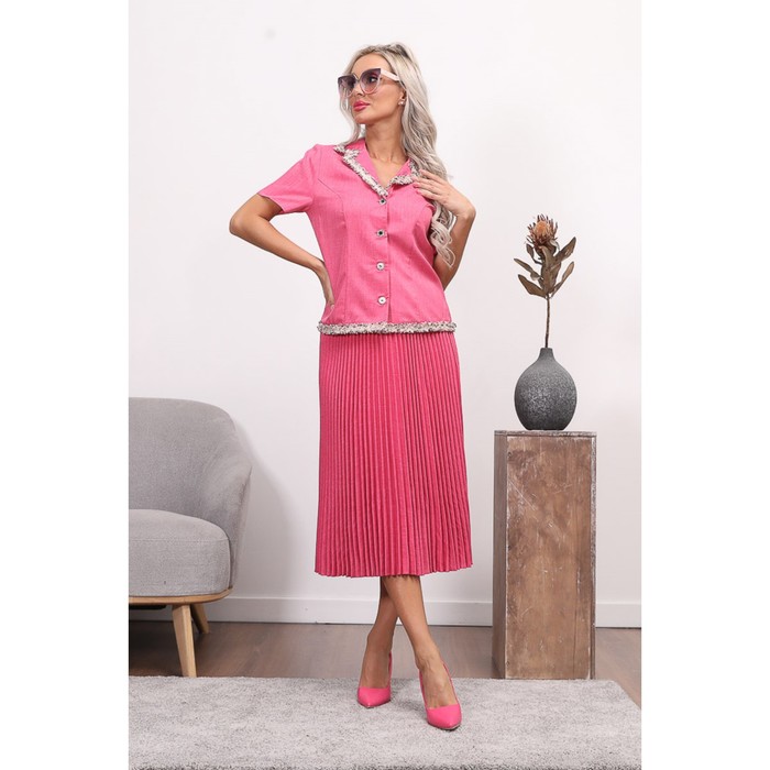 Костюм женский, размер 48, малиновый - Фото 1