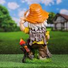 Садовая фигура "Гномик в шляпке с попугаем" 42х23см - Фото 6