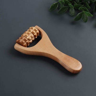 Массажёр роликовый, деревянный, с ручкой, универсальный, 14.5×8×3 см, 3 барабана