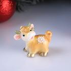 Свеча декоративная "Бычок со снежинкой", микс, 7,5×4×6,2 см - Фото 1