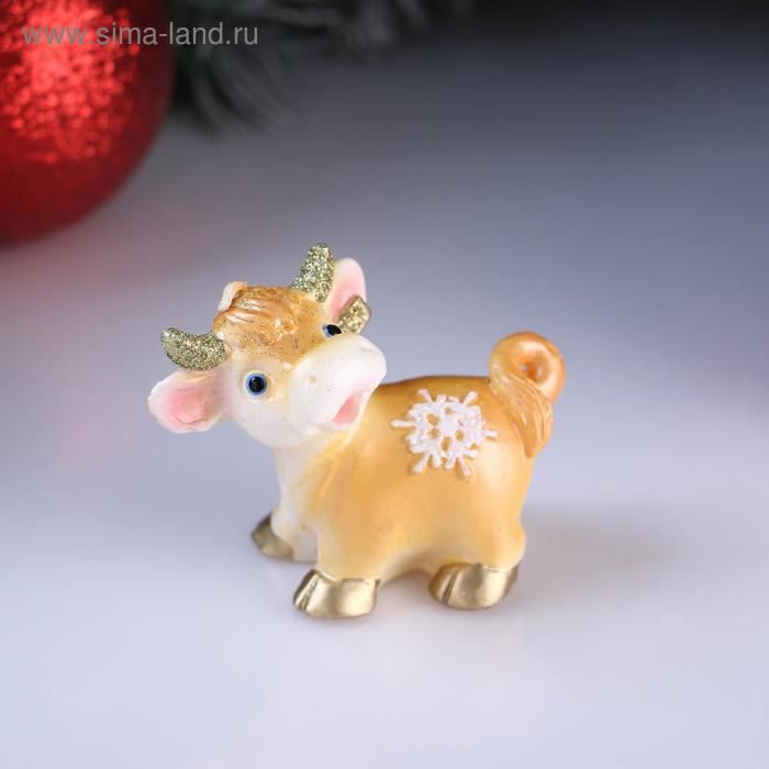 Свеча декоративная "Бычок со снежинкой", микс, 7,5×4×6,2 см - Фото 1