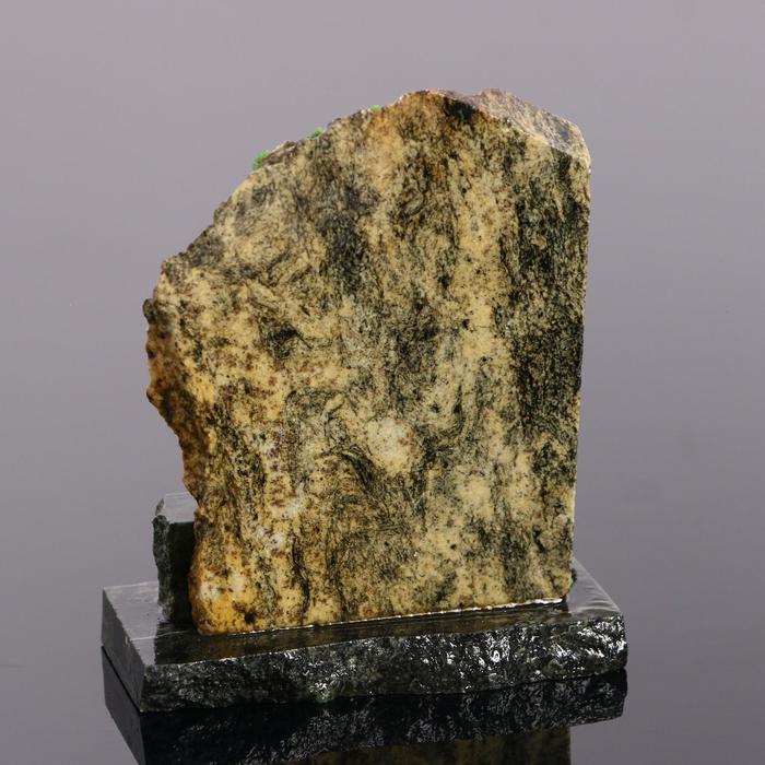 Сувенир-скол "Олень", змеевик, каменная крошка, малый, микс - фото 1908558417