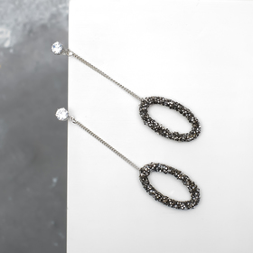 Серьги висячие со стразами «Студио» овалы полые, цвет серый в серебре