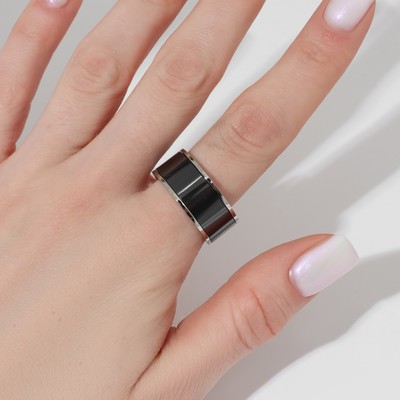 Кольцо керамика «Вайд», 1 см, чёрное в серебре, 17.5 размер