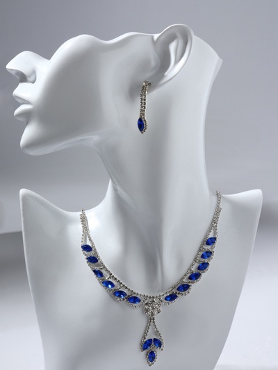 Набор 2 предмета: серьги, колье «Листопад», ромб, сине-белый в серебре, 45 см