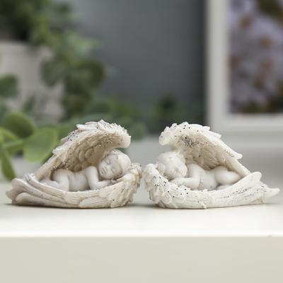 Фигурка полистоун «Белоснежный ангел укрывшийся крыльями», 3.4×5×2 см, МИКС