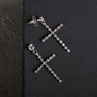 Серьги со стразами «Крестики» с делениями, цвет белый в серебре - фото 7179862