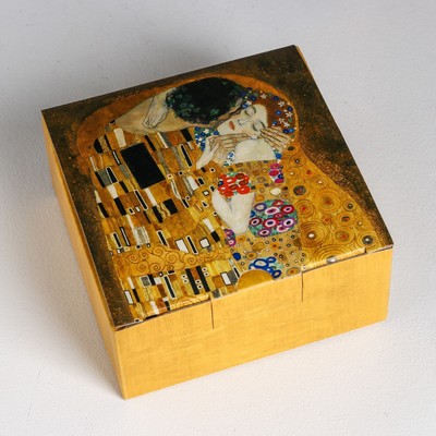 Коробка‒пенал, упаковка подарочная, «Поцелуй», 15 х 15 х 7 см
