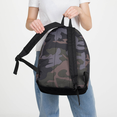 Рюкзак молодёжный, отдел на молнии, наружный карман, цвет чёрный/зелёный