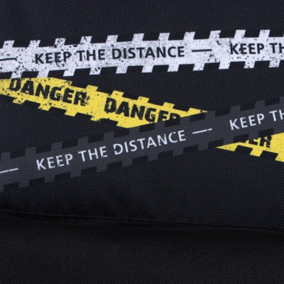 Рюкзак школьный молодёжный Keep the distance, 33х13х37 см, отдел на молнии, наружный карман, цвет чёрный