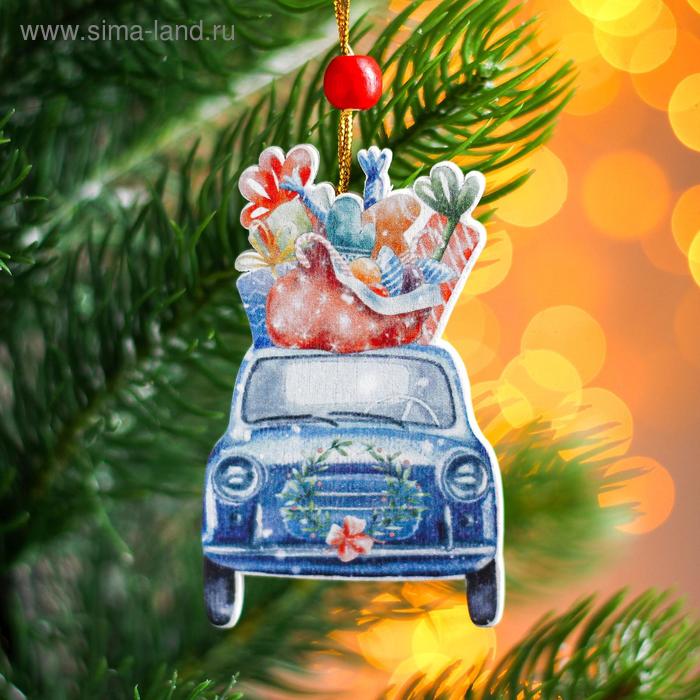 Подвеска новогодняя деревянная «Автомобиль с подарками» 0,5×7×8 см - Фото 1