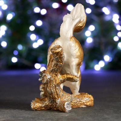 Фигурка полистоун «Белка на ветке», под золото, 7×13×16 см