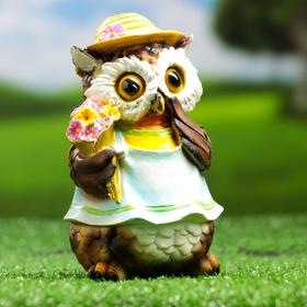 Садовая фигура из полистоуна «Филин в шляпке с букетом», 10×9.5×15 см  (артикул 5155092)  большой выбор товаров оптом и в розницу по низким ценам с доставкой