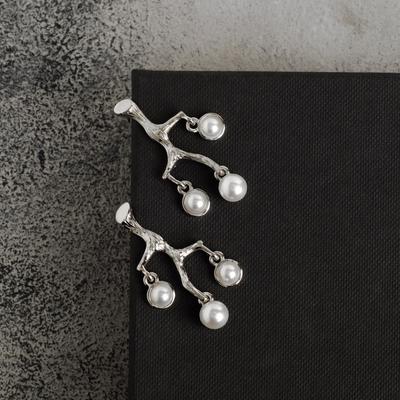 Серьги с жемчугом «Гранж» ветвь, цвет белый в серебре