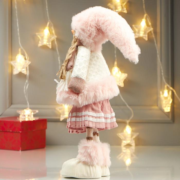 Кукла интерьерная "Девочка в белой шубке и плиссированной розовой юбке" 44х9х15 см - фото 1885042847