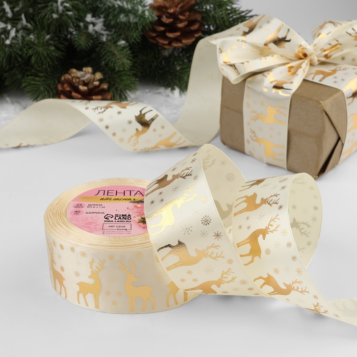 Лента атласная с тиснением «Олени», 40 мм, 23±1 м, бежевая, золотая №02