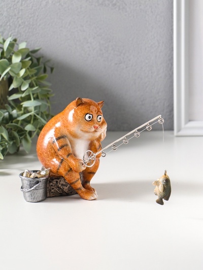 Фигурка полистоун лак «Рыжий кот на рыбалке», 12.5×10×18 см